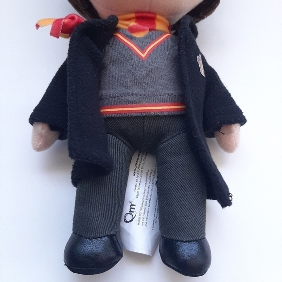 Harry Potter Q Pals plush doll 9" - Picture 4 of 12